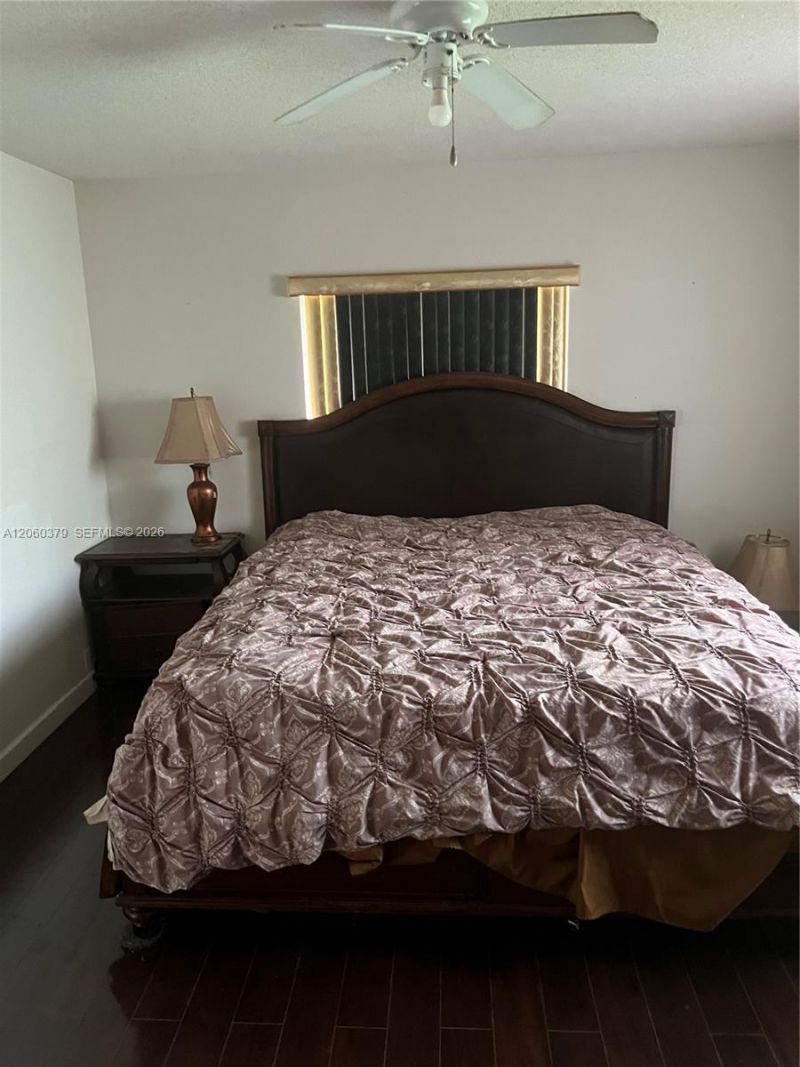 3700 NW 25th St, Lauderdale Lakes, FL 33311 Photo