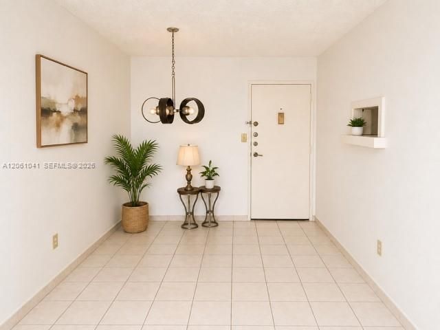 9678 Fontainebleau Blvd , Unit 311, Miami, FL 33172 Photo