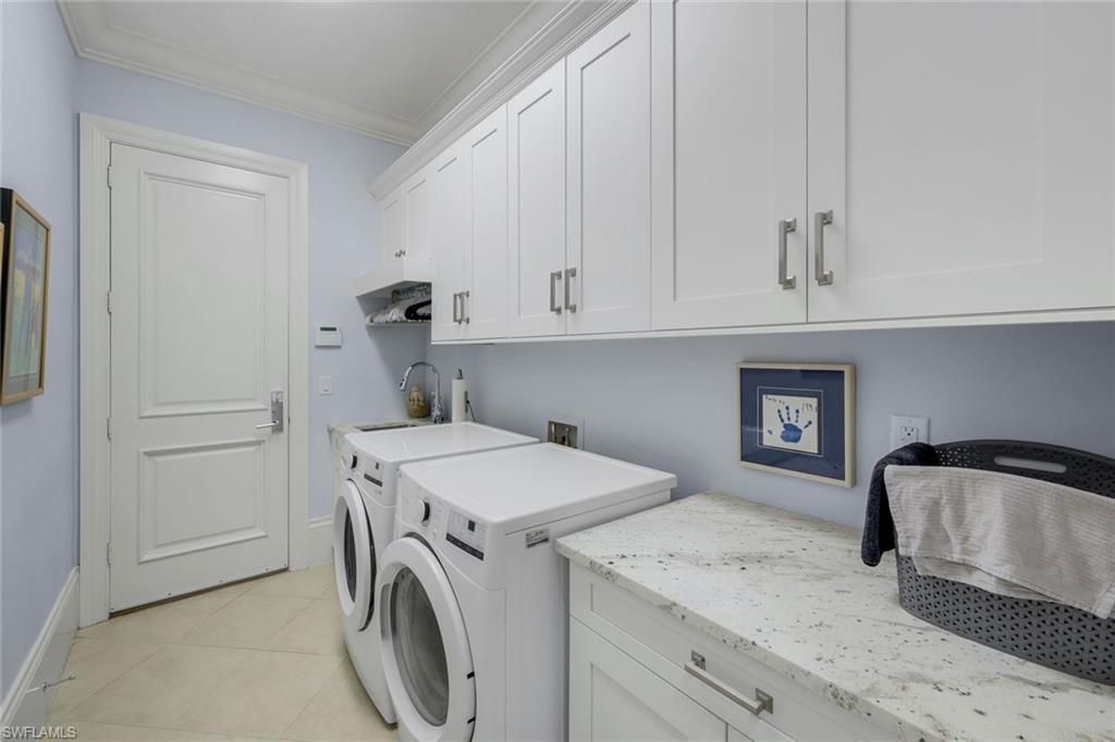 2048 Isla Vista Ln E, Naples, FL 34105 Photo