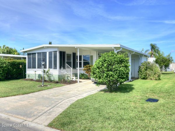 912 Oriole Circle , Barefoot Bay, FL 32976