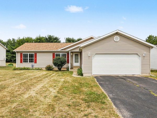 288 Village Preserve, Grass Lake, MI 49240