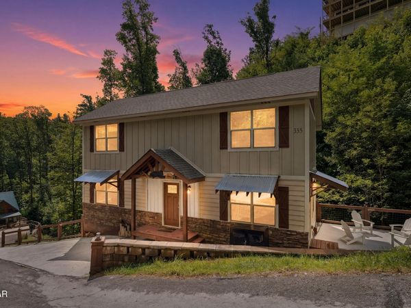 355 Wiley Oakley Drive, Gatlinburg, TN 37738