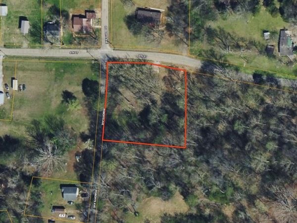 1119 5th Street, Etowah, TN 37331