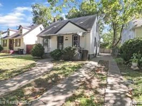 8477 Mettetal Street , Detroit, MI 48228