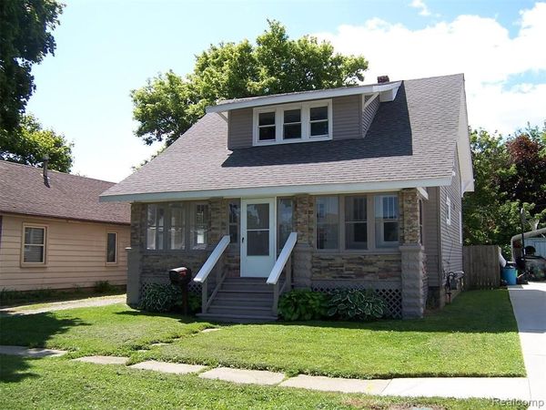 1518 Carleton Street , Port Huron, MI 48060