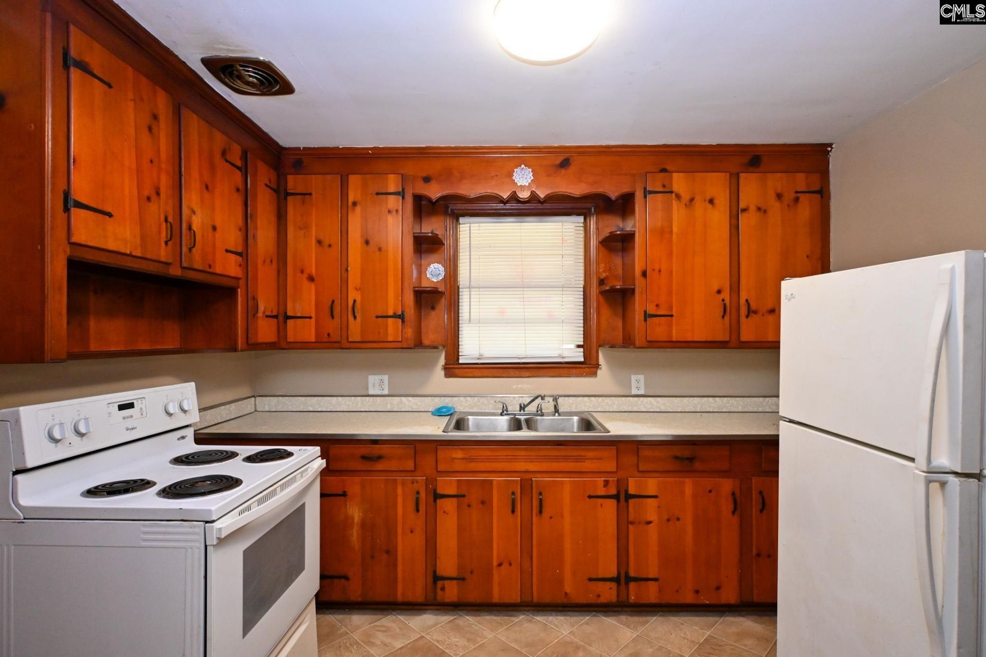 3615 Maybank Street  Photo 9