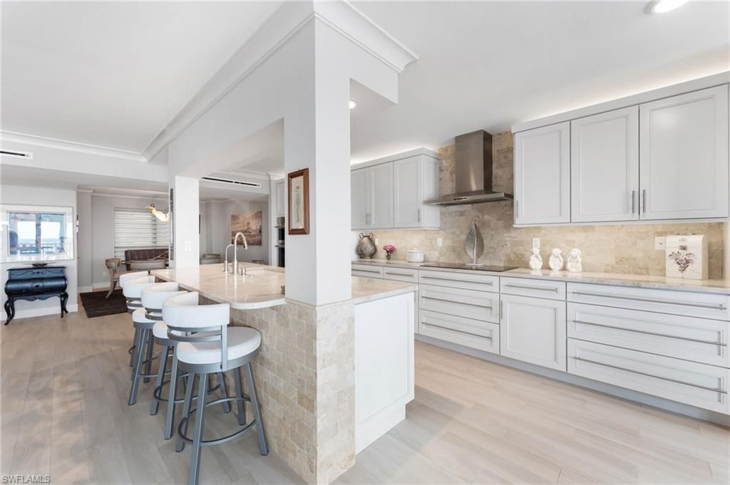 4401 Gulf Shore Blvd N, Unit 1708, Naples, FL 34103 Photo