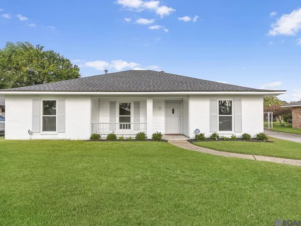 2242 Bernwood Dr, Baton Rouge, LA 70816