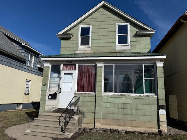 922 S 5th Avenue , Virginia, MN 55792