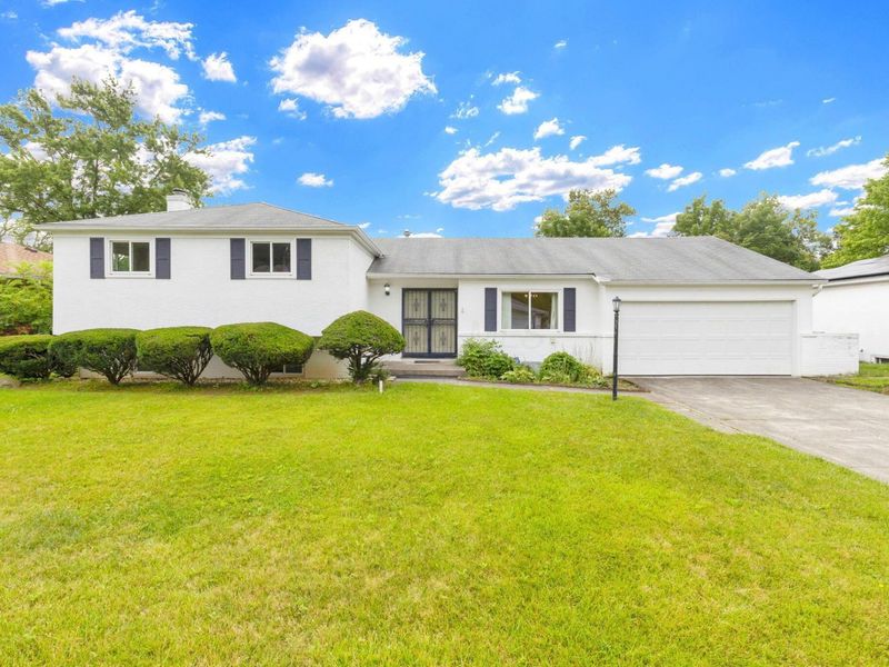 5485 Walshire Drive, Columbus, OH 43232 Photo 1