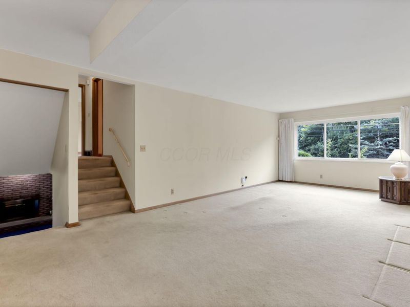 5485 Walshire Drive, Columbus, OH 43232 Photo 12