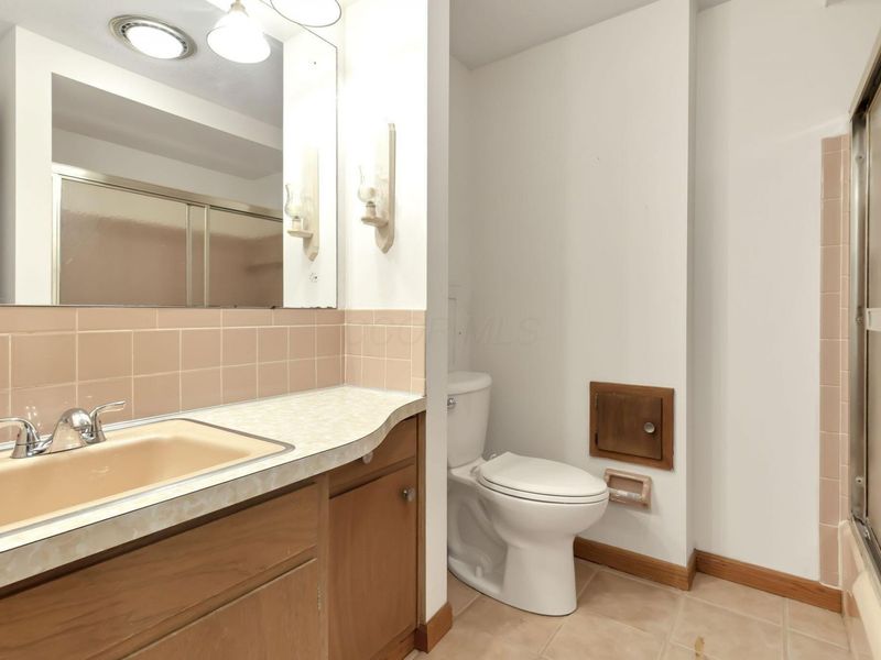 5485 Walshire Drive, Columbus, OH 43232 Photo 30