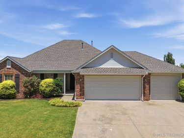 9479 E 139th Place North , Collinsville, OK 74021