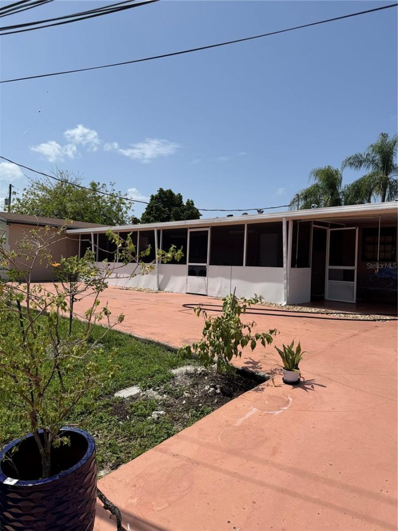 8240 NW 181st Street, Hialeah, FL 33015 Photo