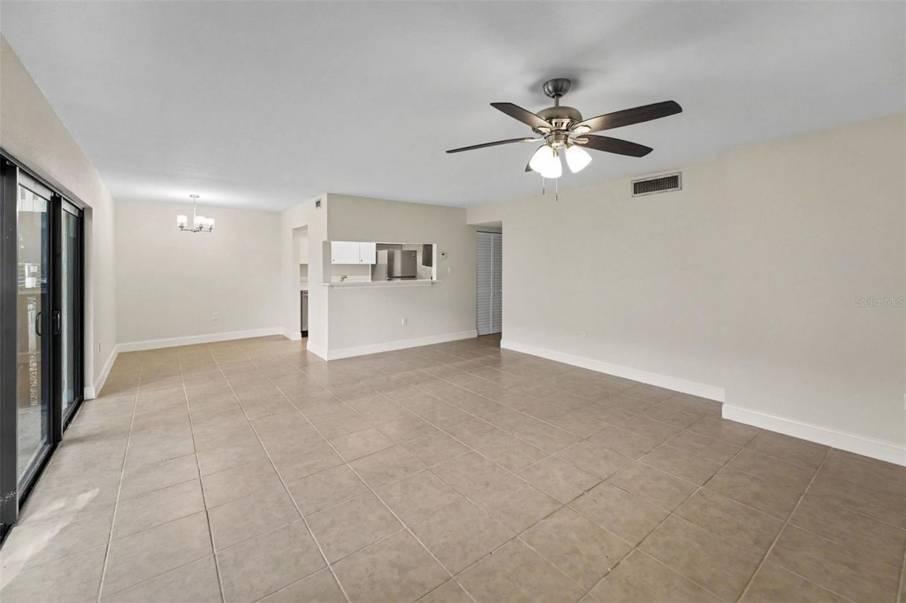 11502 7th Lane N, Unit 1401, Saint Petersburg, FL 33716 Photo