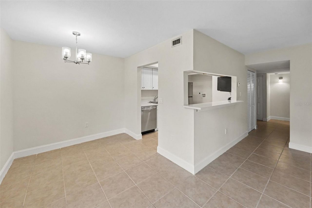 11502 7th Lane N, Unit 1401, Saint Petersburg, FL 33716 Photo