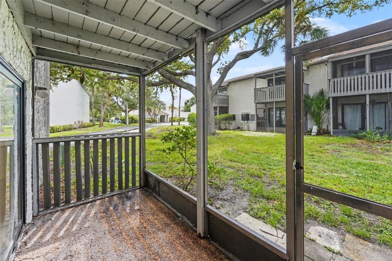 11502 7th Lane N, Unit 1401, Saint Petersburg, FL 33716 Photo