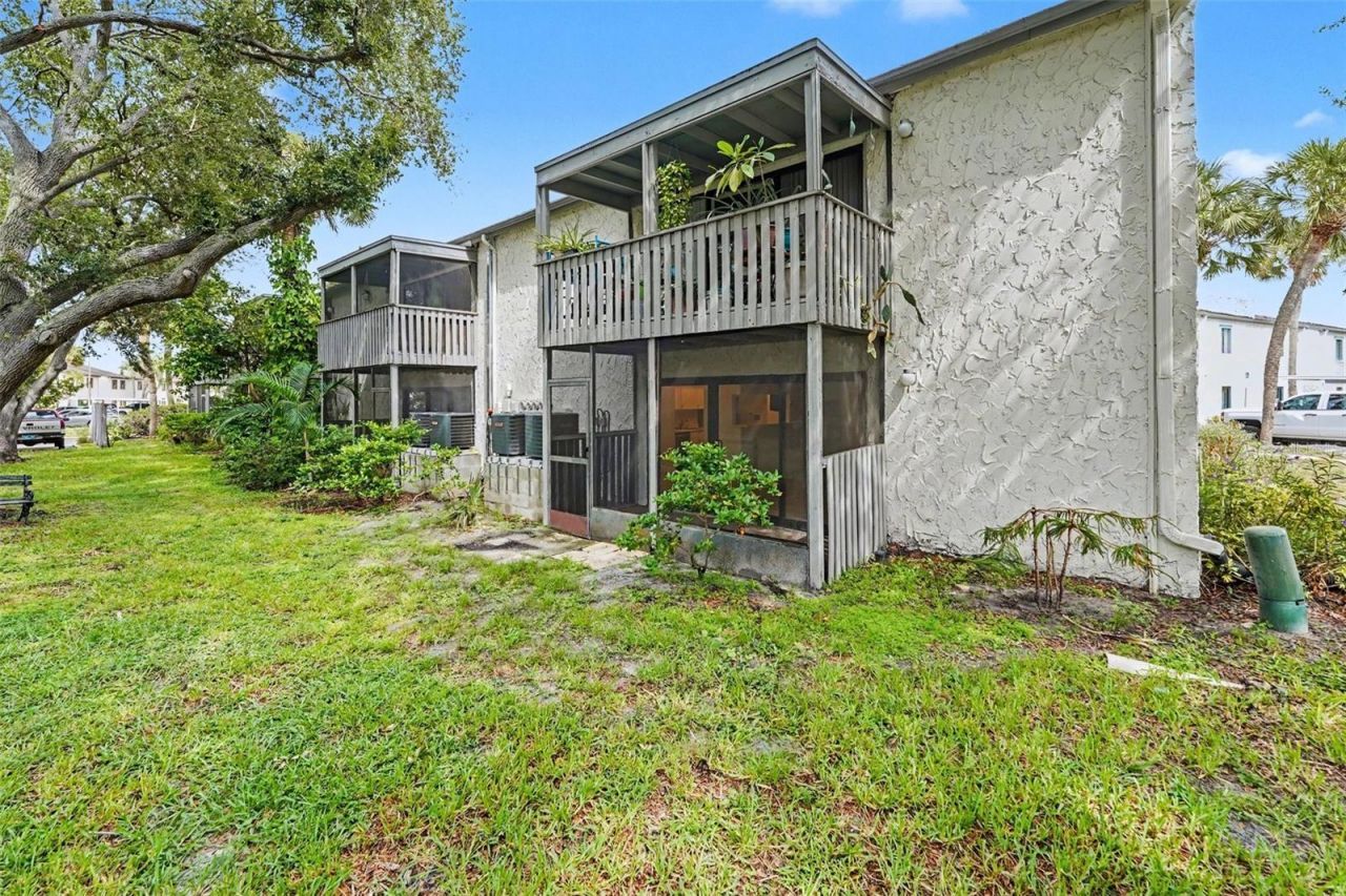 11502 7th Lane N, Unit 1401, Saint Petersburg, FL 33716 Photo