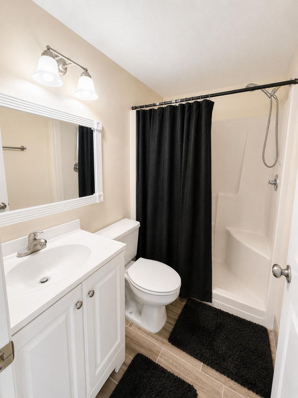 192 Springdale Circle, Palm Springs, FL 33461 Photo