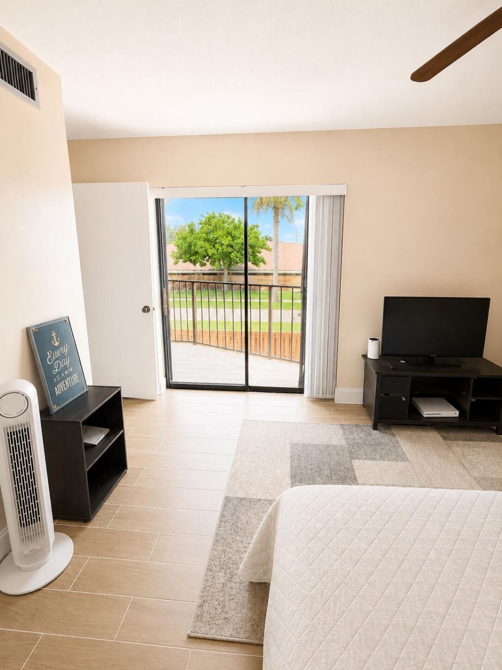 192 Springdale Circle, Palm Springs, FL 33461 Photo