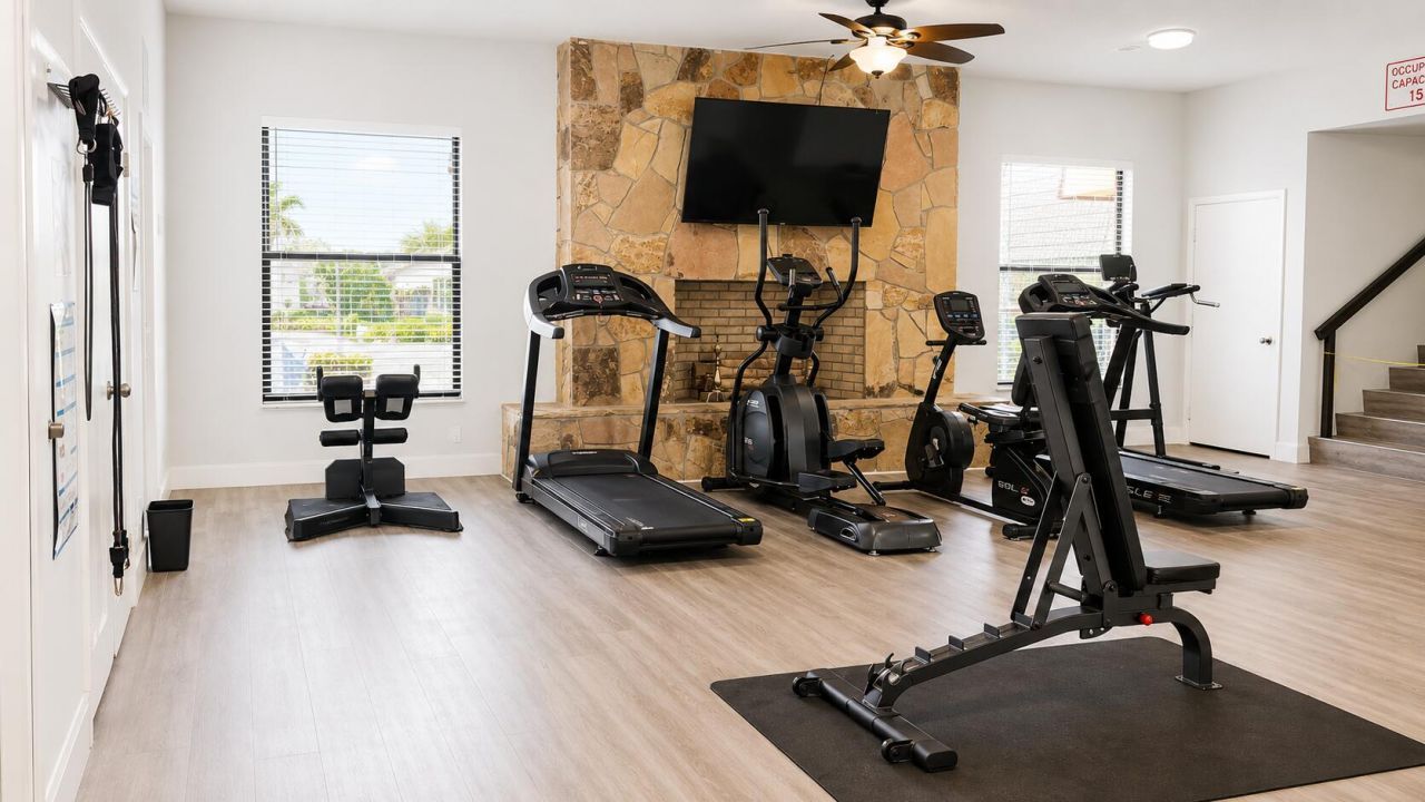 192 Springdale Circle, Palm Springs, FL 33461 Photo
