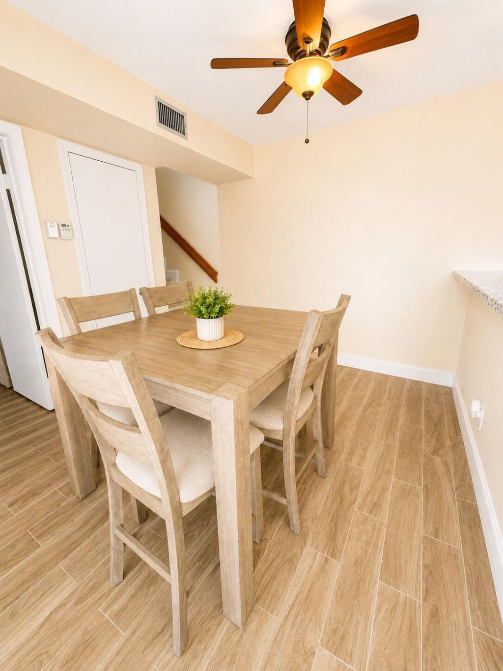 192 Springdale Circle, Palm Springs, FL 33461 Photo