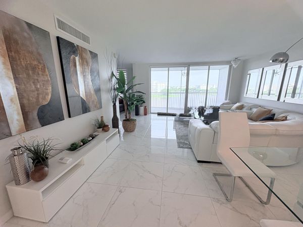 3091 N COURSE Drive, Unit 710, Pompano Beach, FL 33069