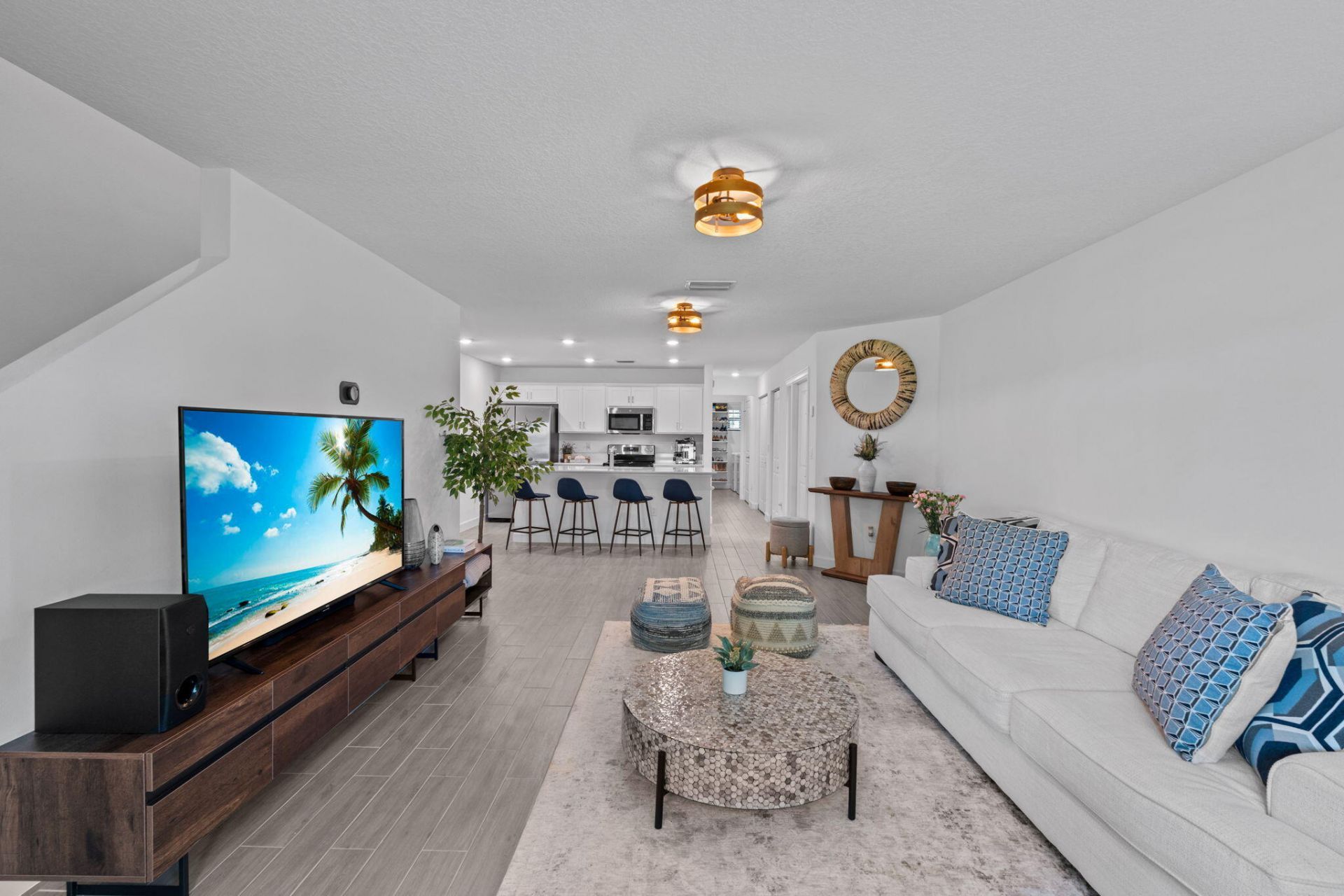 6001 Woods Edge Circle, Riviera Beach, FL 33410 Photo