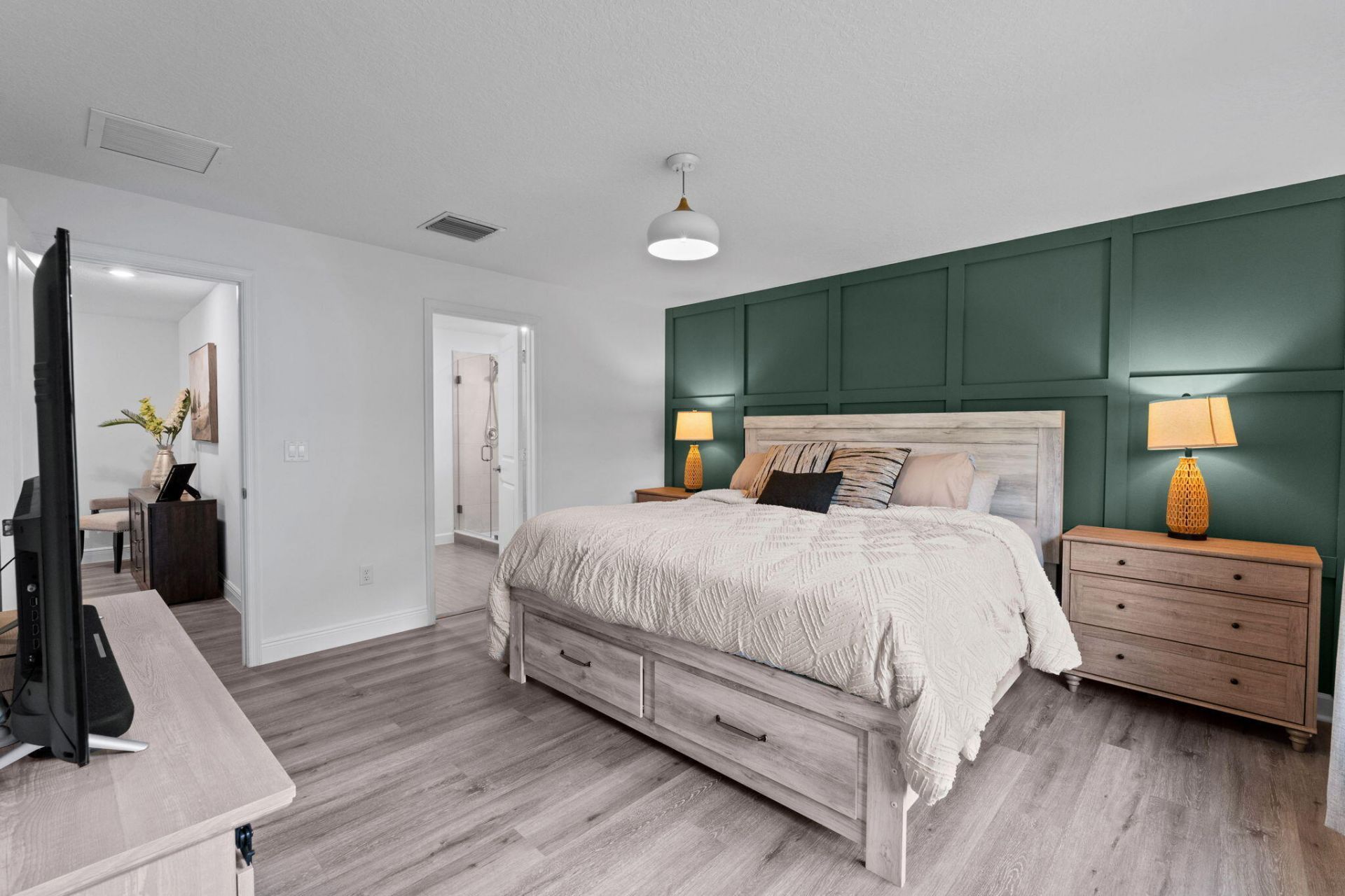 6001 Woods Edge Circle, Riviera Beach, FL 33410 Photo