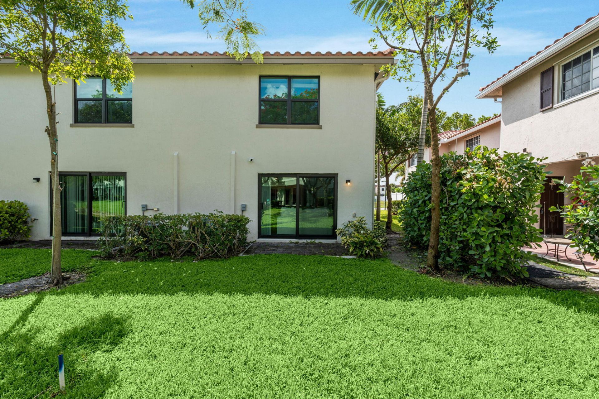 6001 Woods Edge Circle, Riviera Beach, FL 33410 Photo