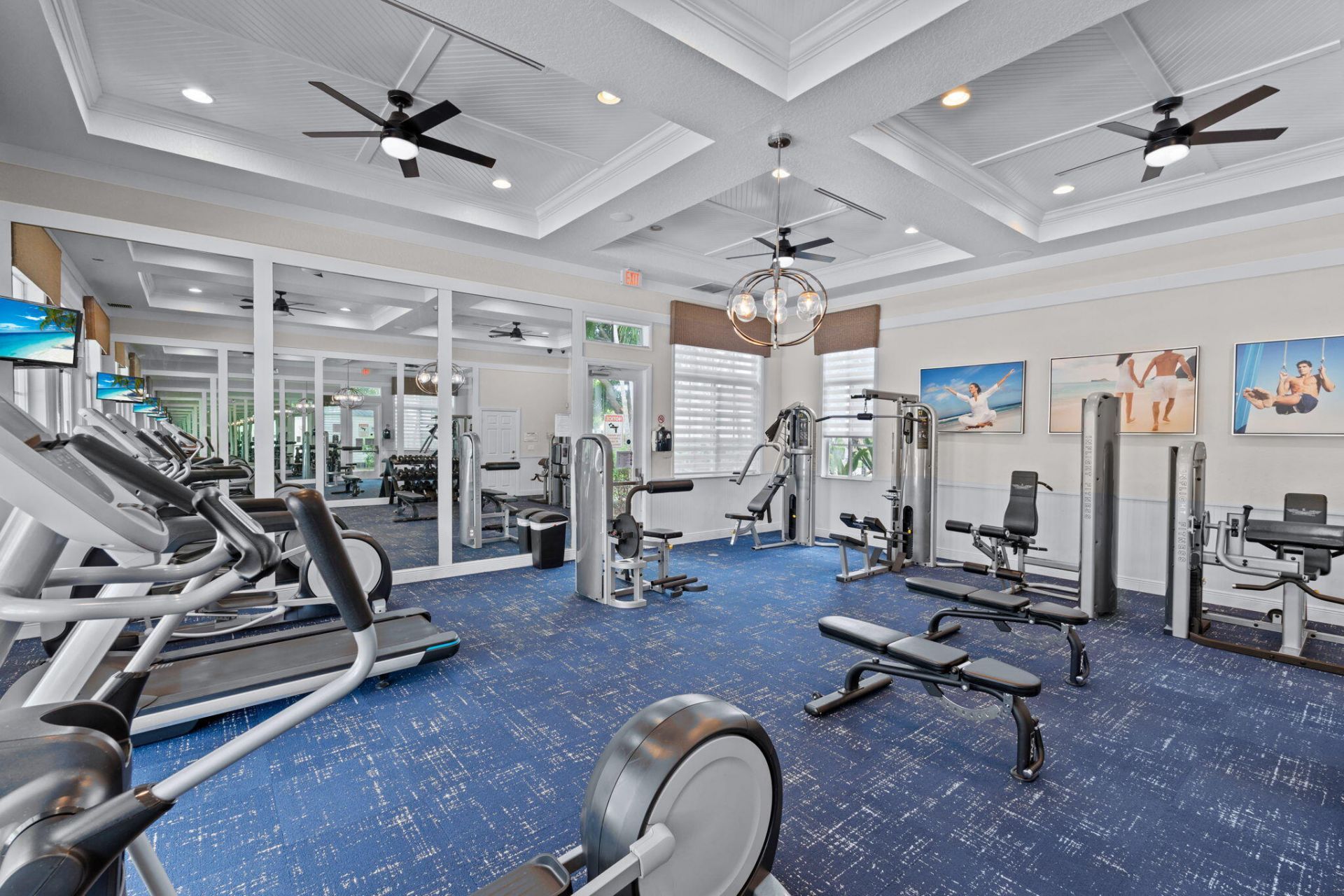 6001 Woods Edge Circle, Riviera Beach, FL 33410 Photo