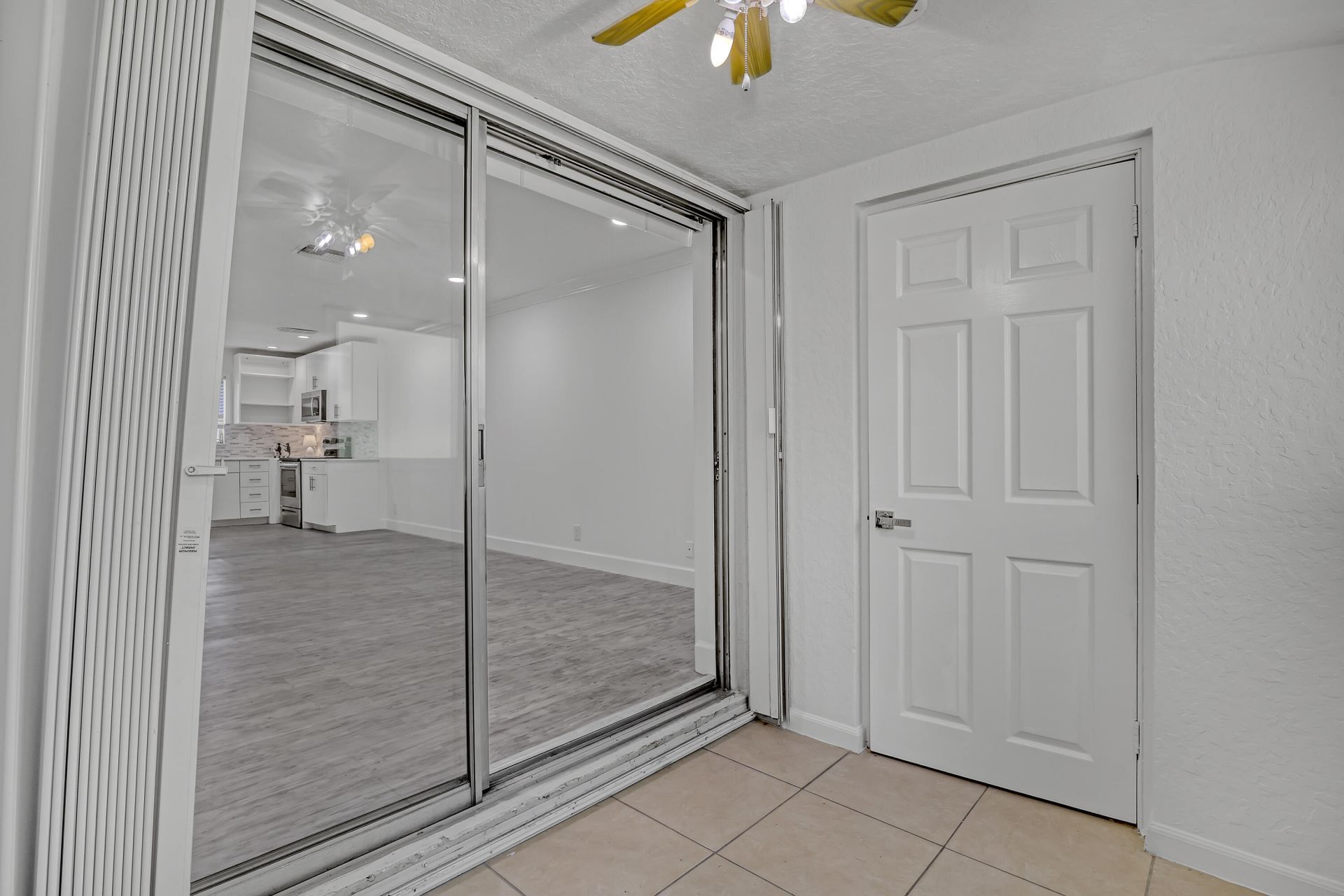 2940 Crosley Drive E, West Palm Beach, FL 33415 Photo