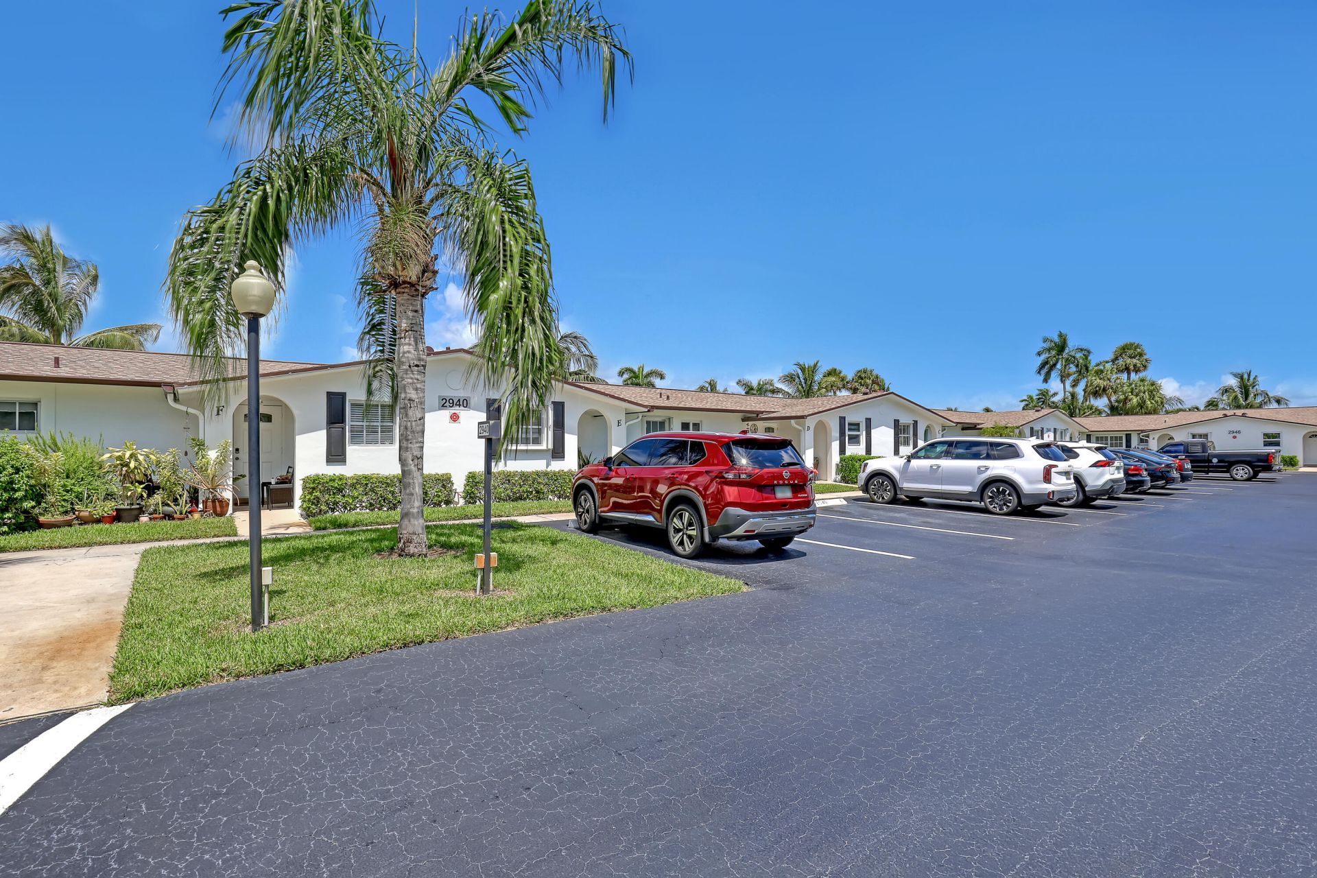 2940 Crosley Drive E, West Palm Beach, FL 33415 Photo