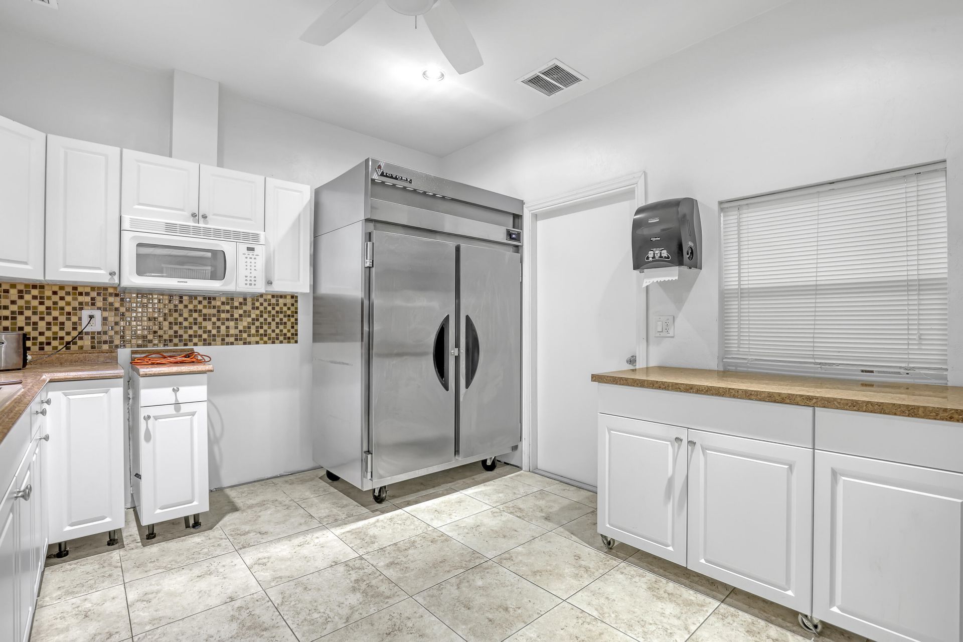 2940 Crosley Drive E, West Palm Beach, FL 33415 Photo