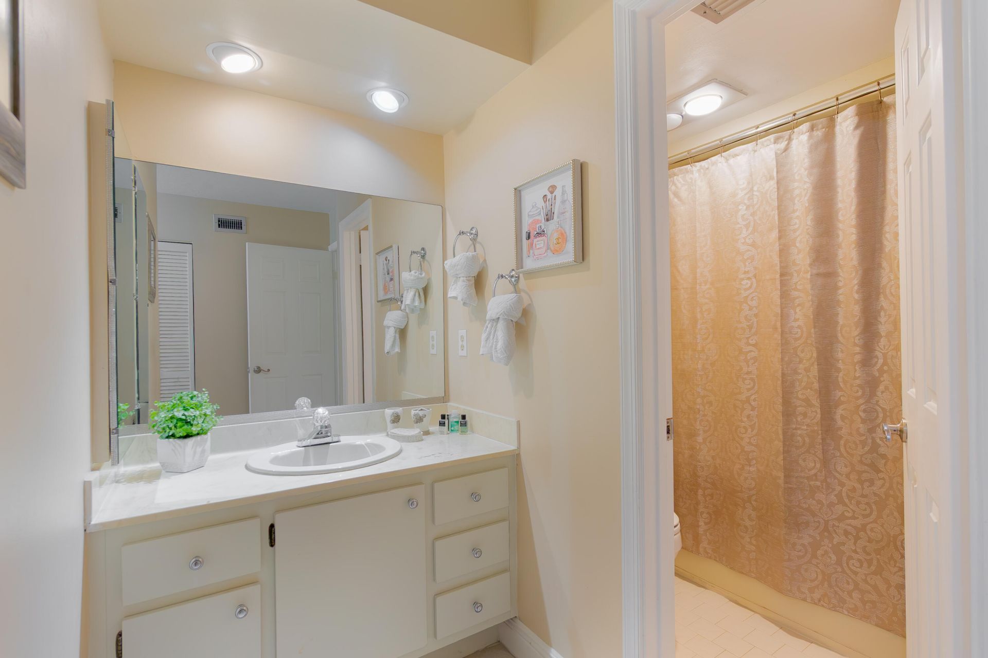 12524 Shoreline Drive, Unit 302, Wellington, FL 33414 Photo