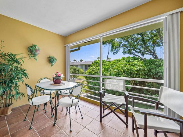 2360 SW 22nd Avenue, Unit 402, Delray Beach, FL 33445