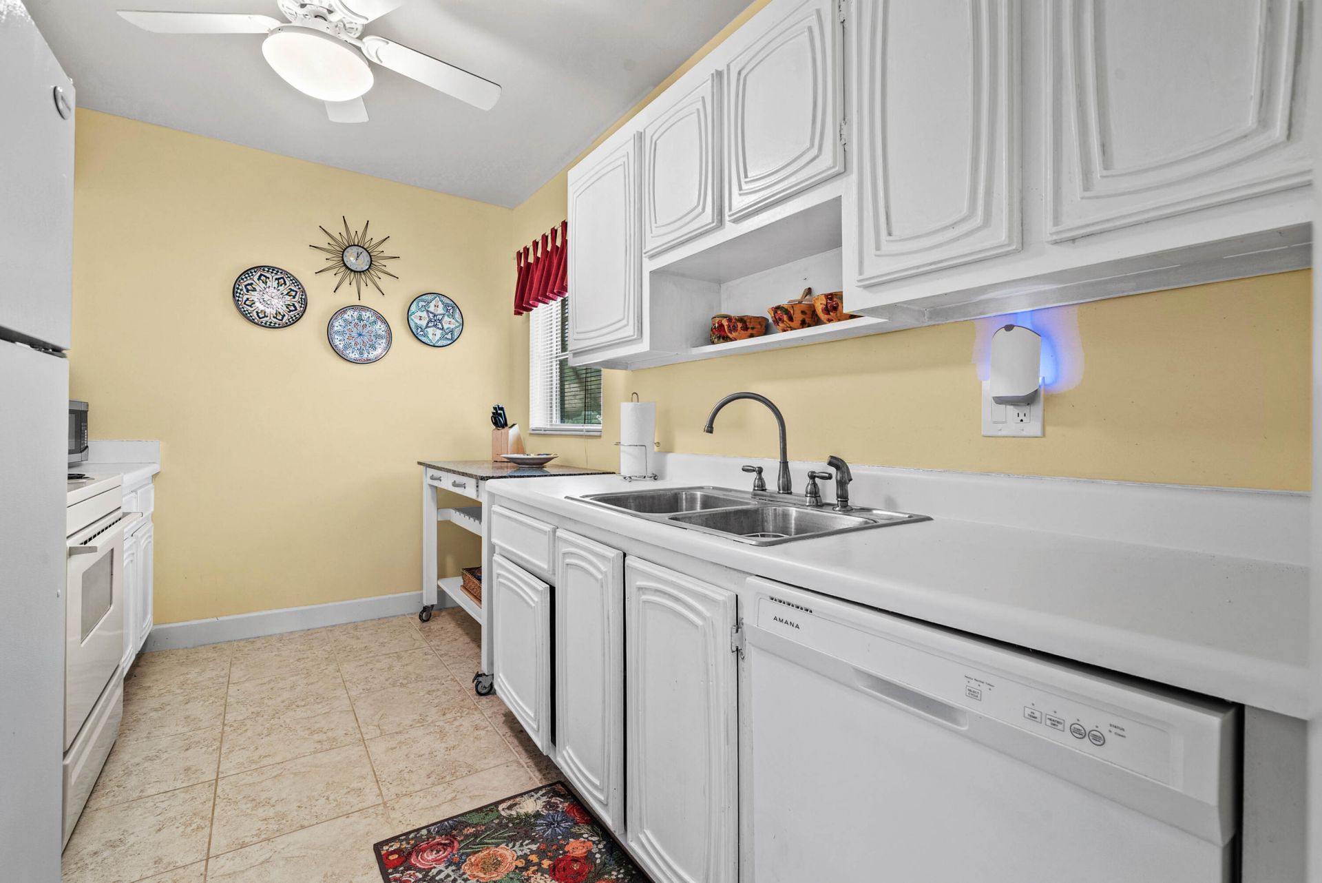 2360 SW 22nd Avenue, Unit 402, Delray Beach, FL 33445 Photo