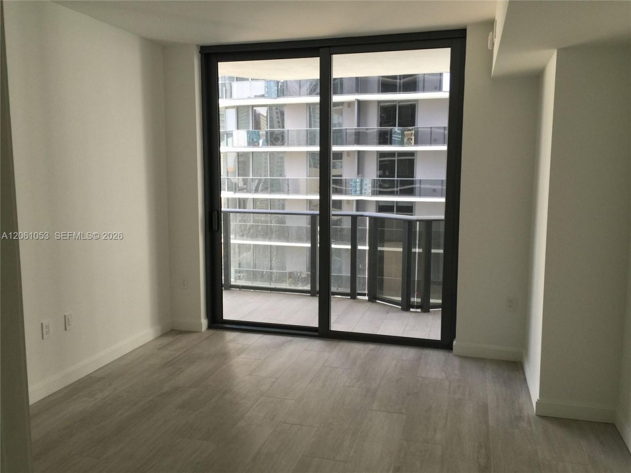 45 SW 9 St , Unit 1607, Miami, FL 33131 Photo