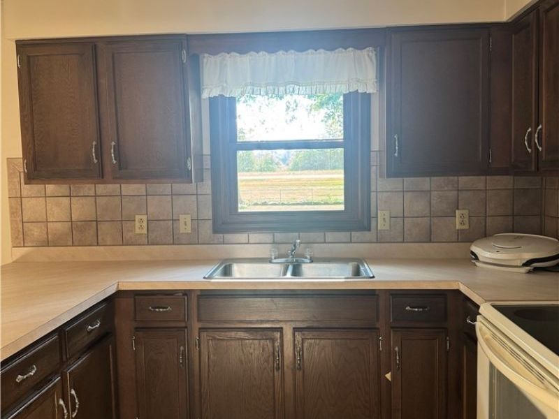 2370 Oak Trace Street , Youngstown, OH 44515 Photo 10