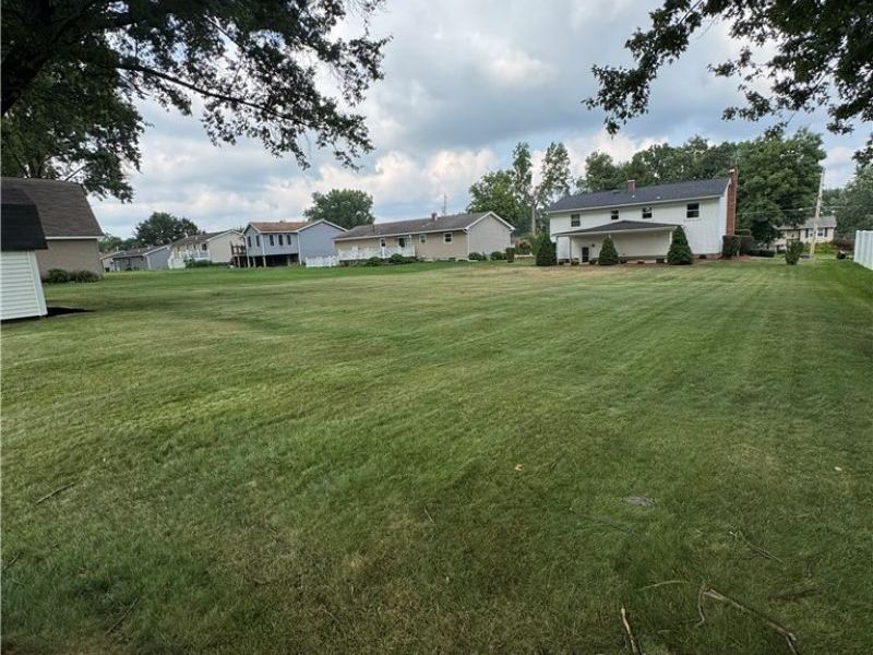 2370 Oak Trace Street, Youngstown, OH 44515 Photo 10