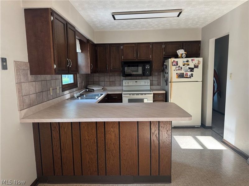 2370 Oak Trace Street , Youngstown, OH 44515 Photo 12