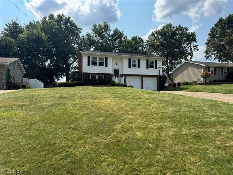 2370 Oak Trace Street, Youngstown, OH 44515 Photo 3