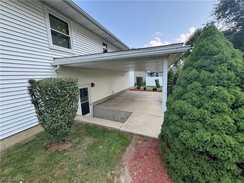2370 Oak Trace Street, Youngstown, OH 44515 Photo 6