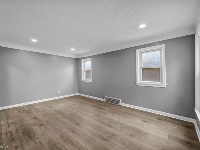 3202 Parklane Drive , Parma, OH 44134 Photo 5