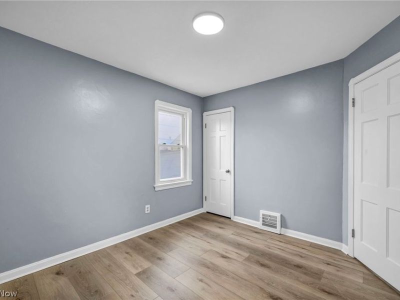 3202 Parklane Drive , Parma, OH 44134 Photo 9