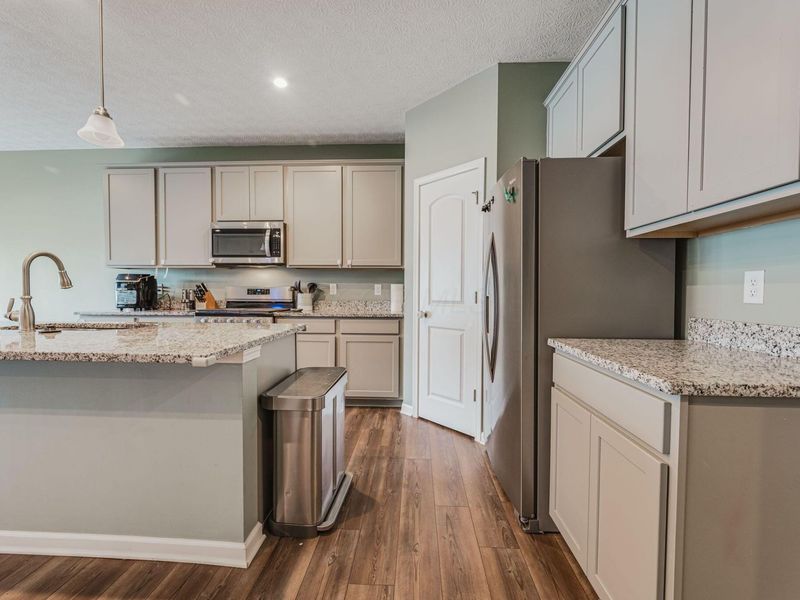 1187 Lake Forest Drive , Hebron, OH 43025 Photo 8