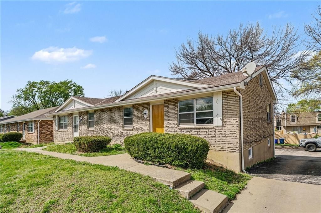 3522 NE 72nd Street, Kansas City, MO 64119 Main Photo