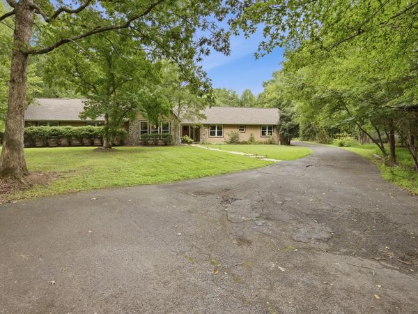 223 Forrestway Drive, LaFayette, GA 30728
