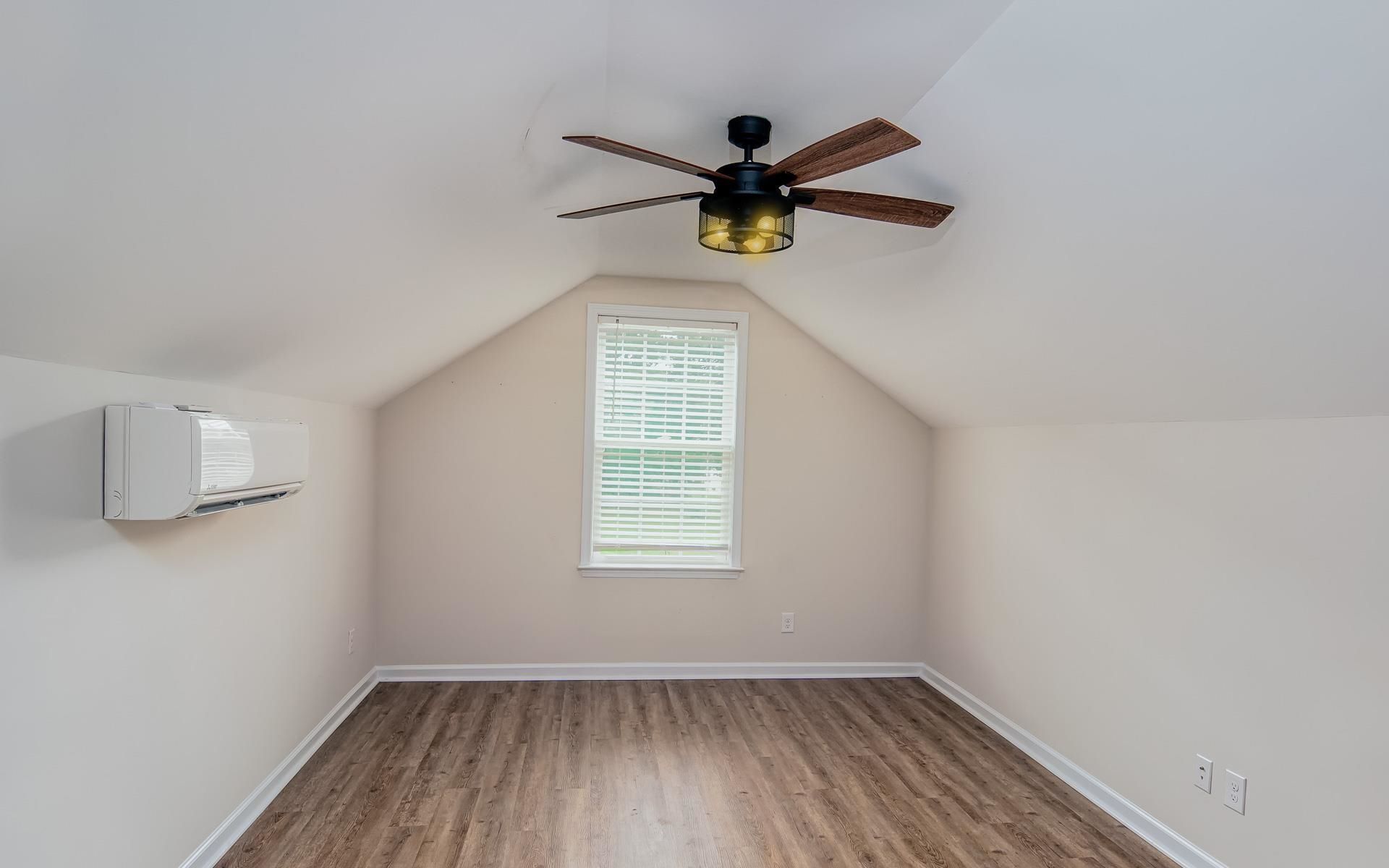 405 Two Rivers Rd. Photo 9