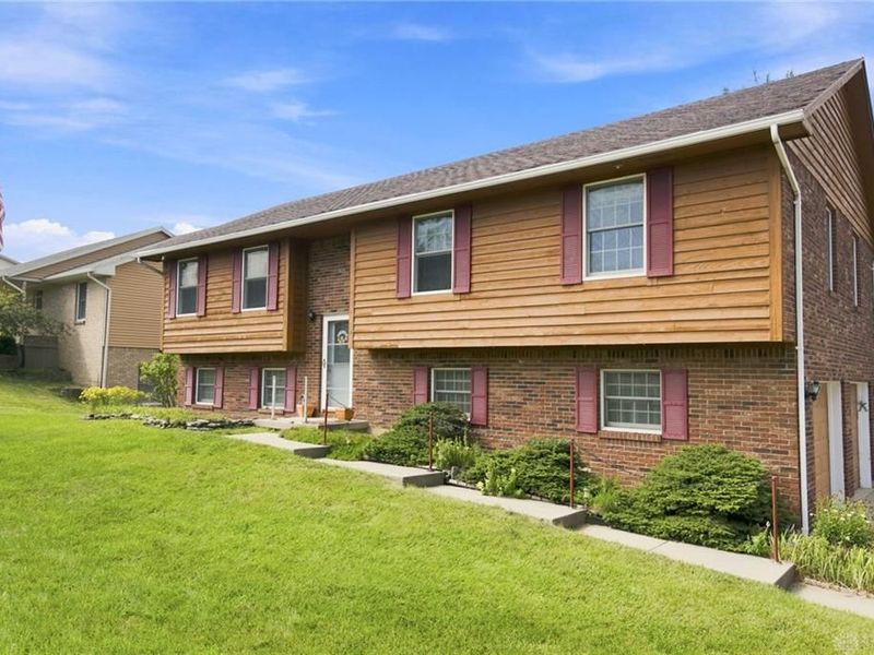 1823 Maue Road, Miami Township, OH 45342 Photo 2